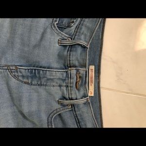 Levi jeans 311